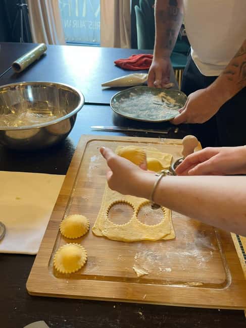 Napolitan Secrets: Pasta & Tiramisù Class for Food Lovers - Who Should Consider This Culinary Class?