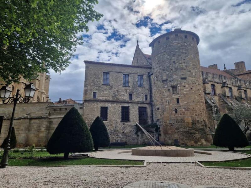 Narbonne: visit the Archbishops' Palace and Cathedral - Practicalities: Meeting Point and Accessibility