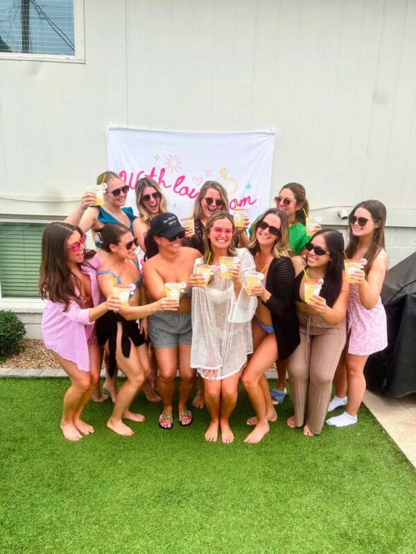 Nashville: Cocktail Class with optional Cheese Pairing - All-Inclusive Ingredients and Tools for Easy Fun