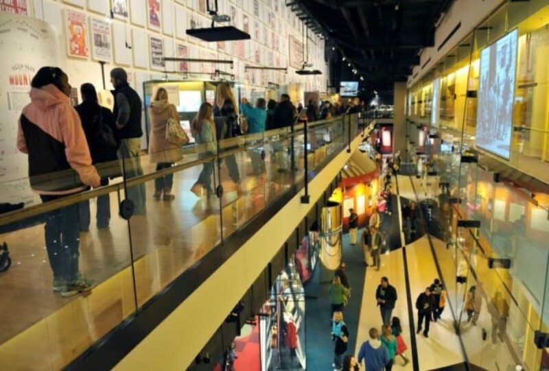 Nashville: Country Music Hall of Fame and Museum - Practical Logistics and Accessibility