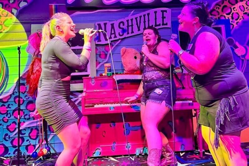 Nashville: Exclusive Entry and Special Offers VIP Bar Crawl - Engaging Drinking Games and Party Atmosphere