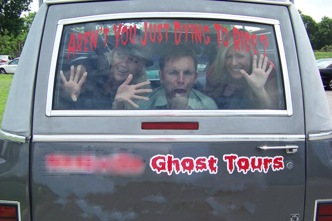 Nashville Haunted Hearse Ghost Tour 1 Hour Shared - Key Points