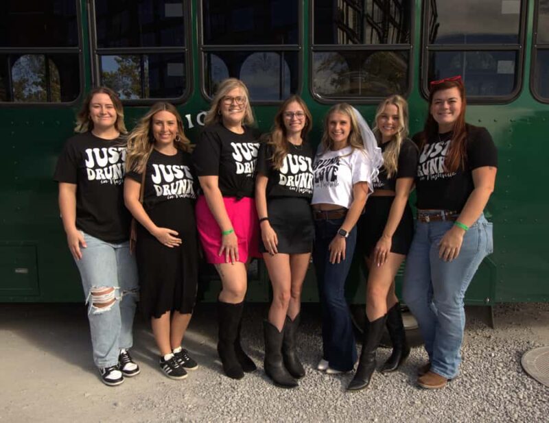 Nashville: Hop-On Hop-Off Brewery Trolley Tour - The Guide and Atmosphere of the Trolley