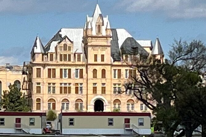 Nashville Music, History and Hidden Gems Tour!!!! - From the Country Music Hall of Fame to Local Neighborhoods