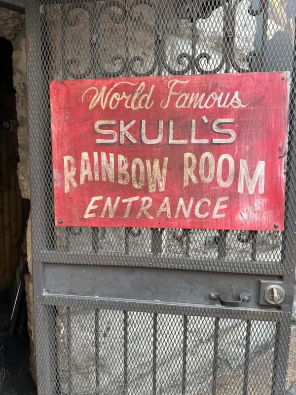 Nashville: True Crime Walking Tour from Mr. E's Crimecast - Key Points