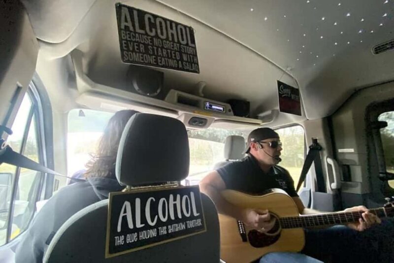 Nashville:Jack Daniel's Distillery Tour, BBQ, and Live Music - The Return Trip: Live Music and Singing on the Bus