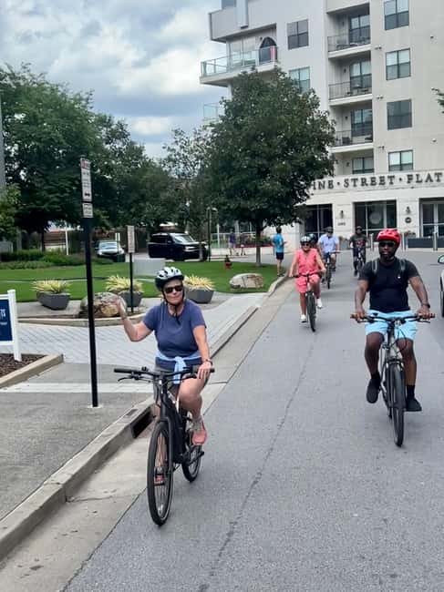 Nashville's Hidden Gems E-bike Tour - Final Stop at Bicentennial Capitol Mall State Park