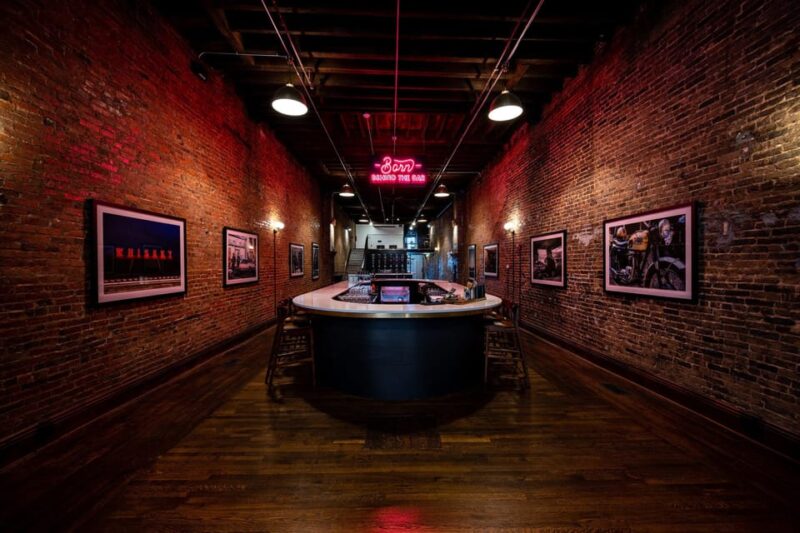 Nashville's Speakeasy Secrets: True Crime Tasting Pub Crawl - Meeting Points, Logistics, and Accessibility