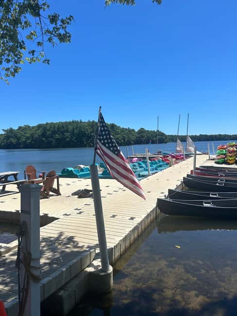 Natick: Lake Cochituate Canoe Rental - Discover the Tranquil Waters of Lake Cochituate in Natick