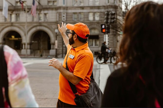 National Archives Skip the Line and OPO Tower Guided Tour - Inside the National Archives with Skip-the-Line Access