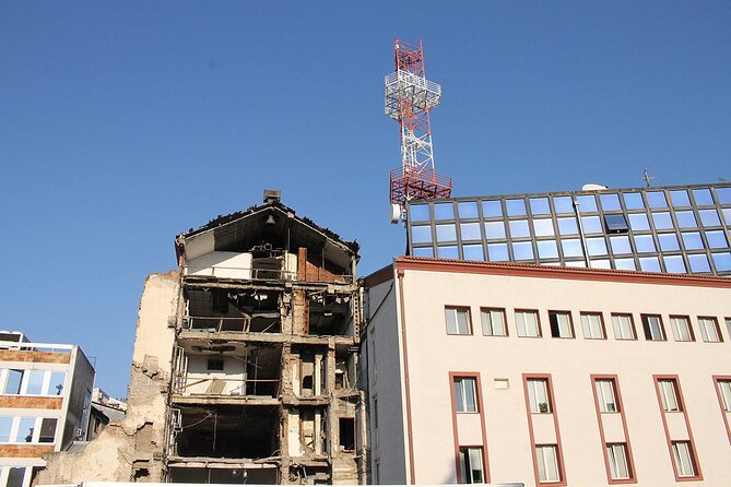 NATO Bombing of Belgrade Private Tour - Hotel Jugoslavija and Its Demolition