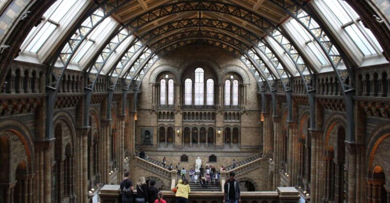 Natural History Museum e Kensington Garden - Discover the Best of London’s Natural and Royal Landmarks in a 3.5-Hour Private Tour