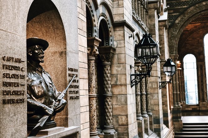 Natural History Museum London - Exclusive Guided Museum Tour - Focused Exploration of the Museums Top Exhibits