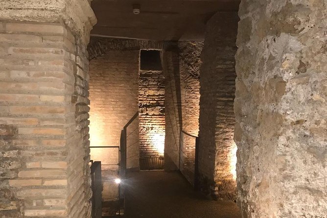 Navona Square and École Française Underground ticket - Optional Visit to the Catacombs of Saint Callixtus