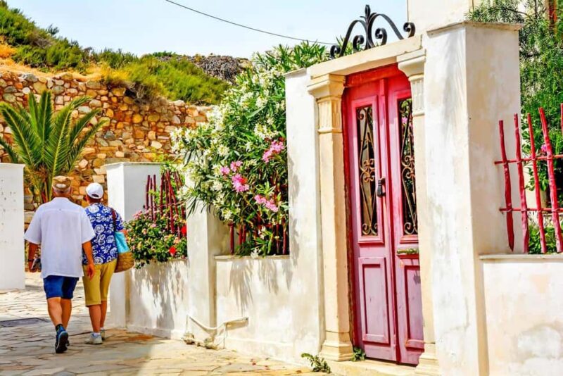 Naxos 101: Your Essential Island Welcome - Authentic Naxos Dinner at a Beautiful Local Restaurant