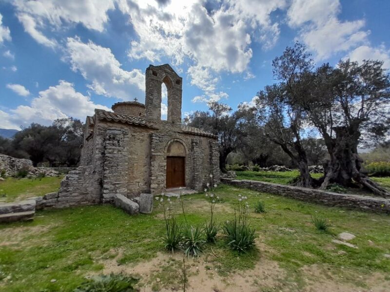 Naxos: Countryside hike among villages & Byzantine churches - Key Points