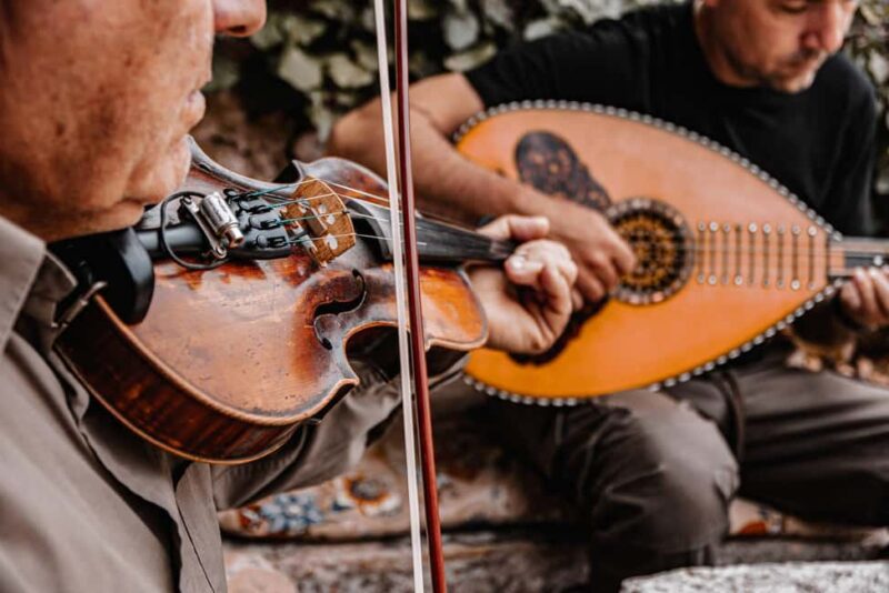 Naxos: Family Farm-table Cooking, Kouros Tour & Live Music - Key Points