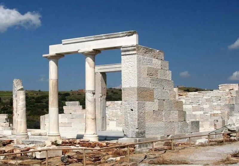 Naxos: Private Full Island 5-Hour Tour - Apeiranthos: A Picturesque Village Built of Stone and Marble