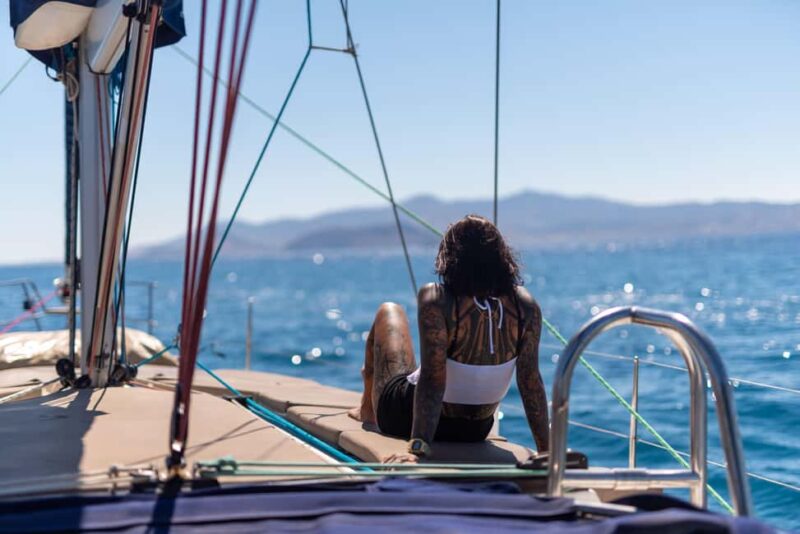 Naxos: Small Cyclades Sailing Trip with Lunch & Drinks - Food and Drinks on Board