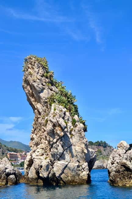 Naxos: Taormina Boat Tour with Snorkeling and Prosecco - Visiting Taorminas Iconic Sea Caves and Natural Reserves