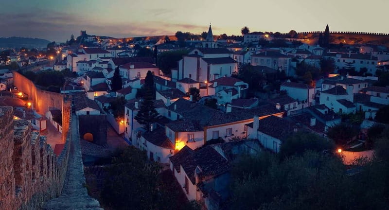 Nazaré, Alcobaça and Óbidos on a Luxury Mercedes - Key Points