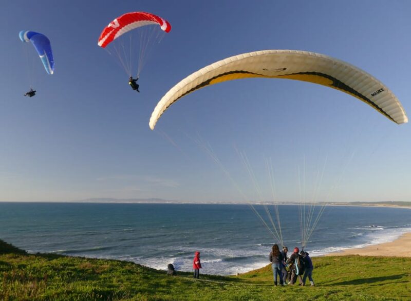 Nazare: Paragliding tandem flight - Experience the Unique Perspective of Nazaré from the Sky