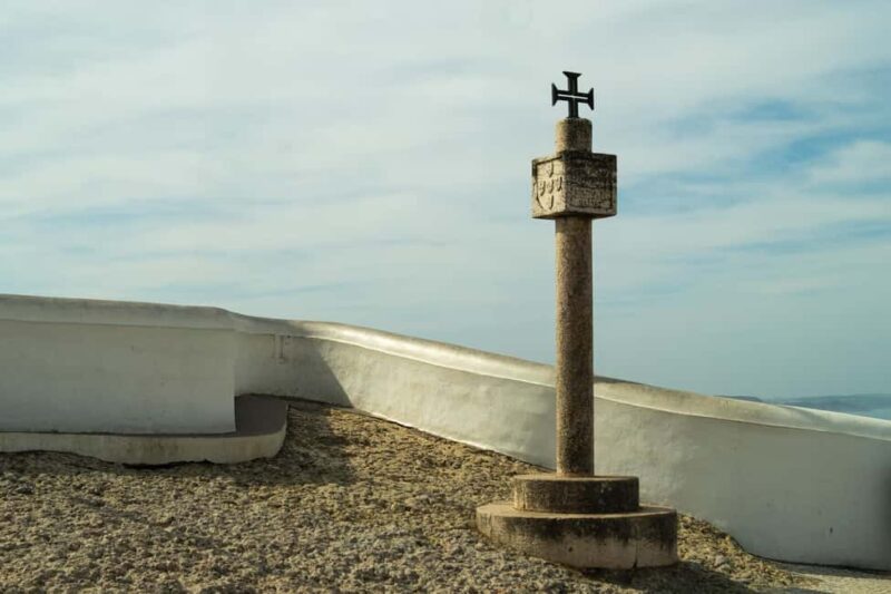 Nazaré: Walking Tour with Funicular & Local Guide - Practical Details and Accessibility