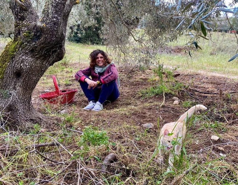 Near Cagliari: Wild Herbs and Healing at "In Our Garden" - Ramona’s Background and Passion for Folk Medicine