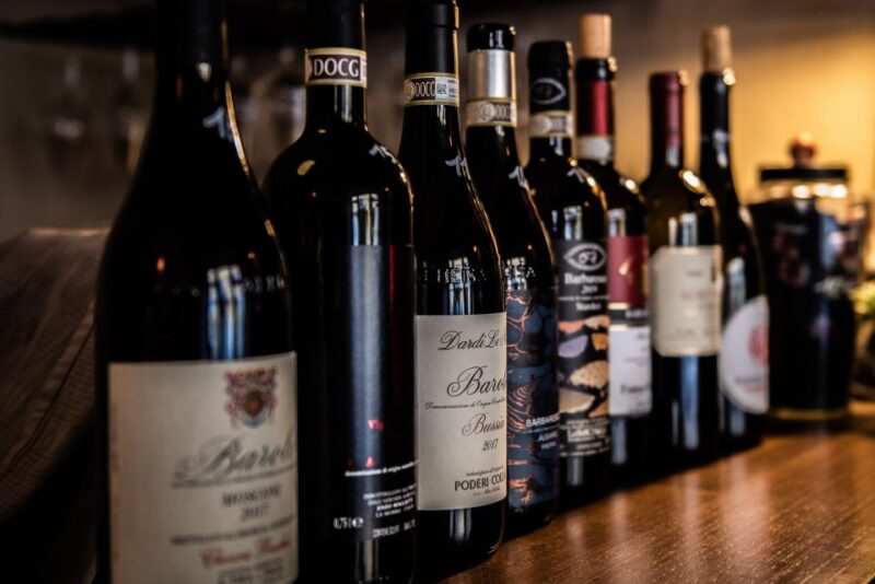Neive: Reds of Piedmont Wine Tasting Tour with 5 Glasses - The Guide’s Role and Storytelling Style