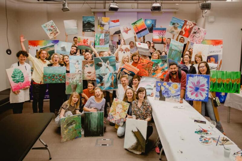 Neon Paint - Painting and Wine in the Dark in Warsaw - Venue Varieties and Ambience