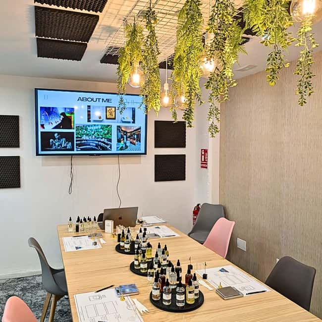 Nerja: Perfume Workshop: create your 30ml Eau de Parfum - Discover the Art of Perfumery in Nerja