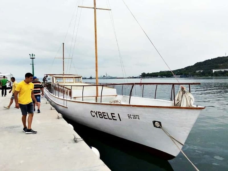 Nessebar: 4-Hour Boat Tour incl. Fishing, Lunch & Drinks - Fishing Opportunities and Equipment Provided