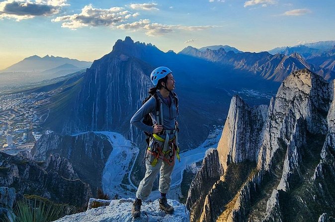 Nest of the Aguiluchos with 3 abseils and certified guides - The Role of Certified Guides and Safety Measures
