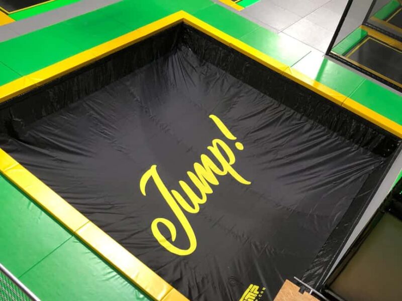 Netphen: 1.5-hour trampoline arena ticket - Jump into South Westphalias Largest Trampoline Arena
