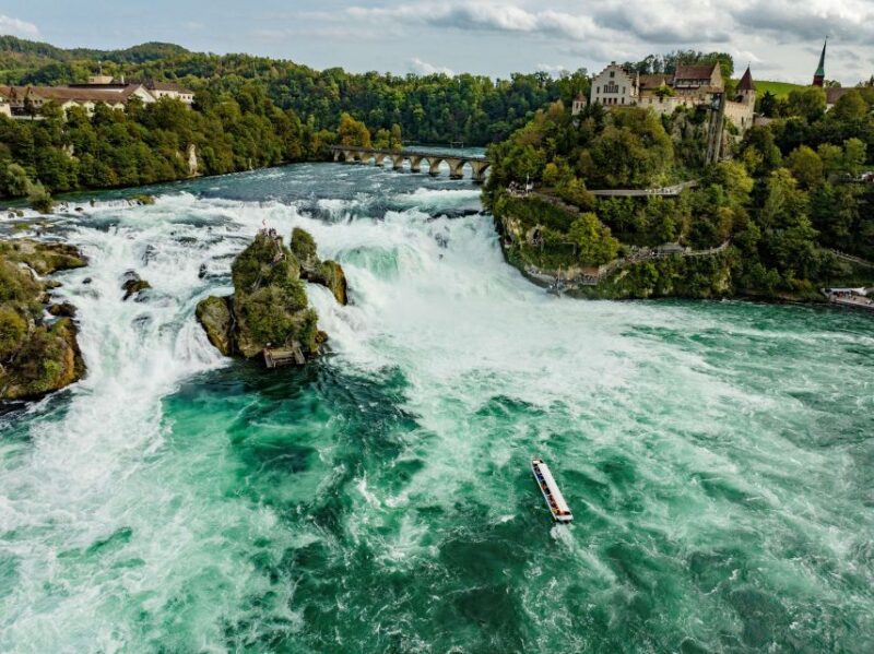 Neuhausen am Rheinfall: Rhine Falls Boat Tour - Navigating the Rhine River to the German Border