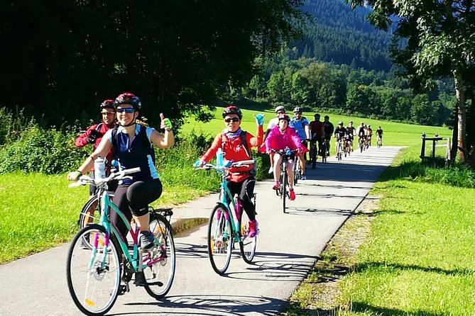 Neuschwanstein Castle by Bus Incl. Bike Ride or Hohenschwangau - Pacing and Physical Requirements