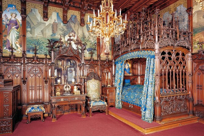 Neuschwanstein Exclusive Romantic Winter Tour INCL. TICKETS - Charming Oberammergau and Its Artistic Traditions