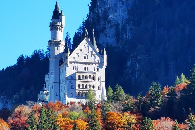 Neuschwanstein, Linderhof, Oberammergau Private Tour from Munich - Inside the Enchanting Neuschwanstein Castle