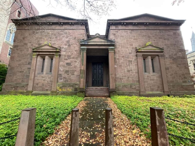 New Haven: Yale Secret Societies Walking Tour - The Symbolism Behind the Tombs’ Facades