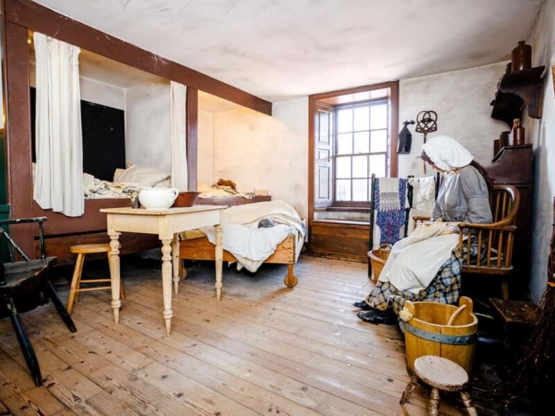 New Lanark: Visitor Attraction Entry Ticket - Visiting the Millworkers House and Living Conditions