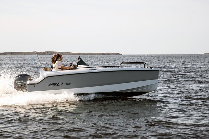 New modern License Free Boat Rental in Paros - Explore Paros by Water with a License-Free Speedboat in Greece