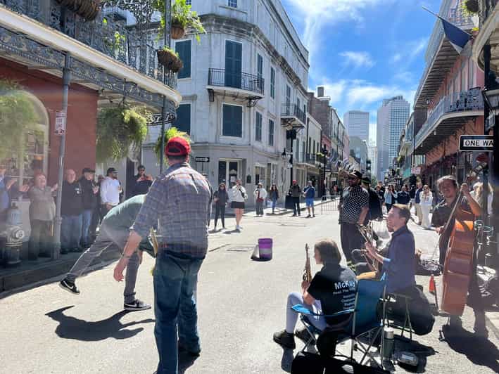New Orleans: 45 Minutes in the French Quarter - The French Quarters Connection to the Mississippi River