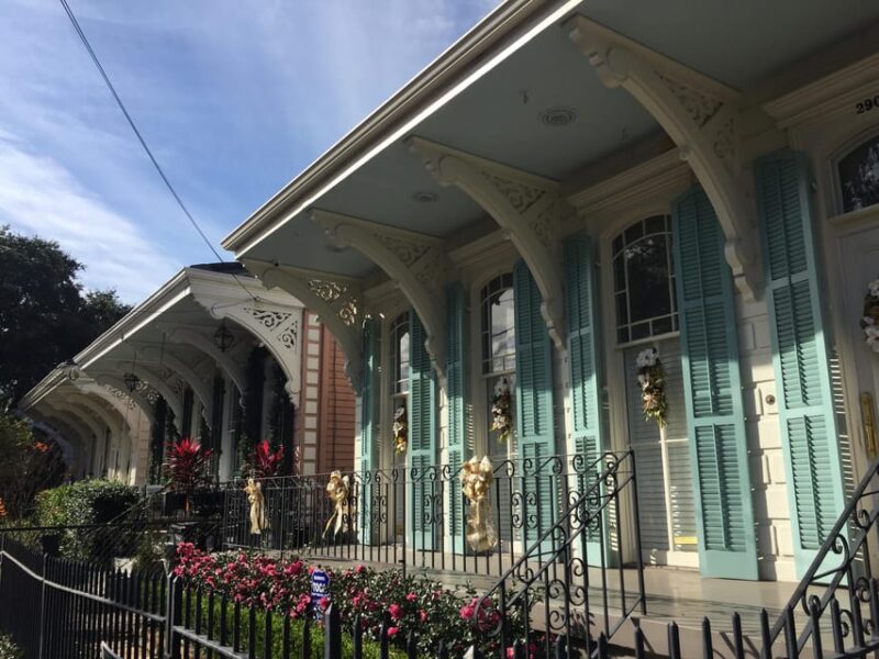 New Orleans: 45 Minutes in the Garden District - The Highlights of the Garden District Architecture and Gardens