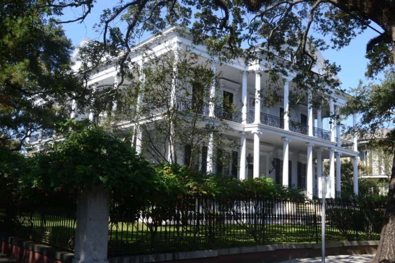 New Orleans: Buzz the Garden District & French Quarter Tour - Starting Point in the Heart of the French Quarter