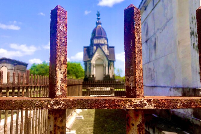 New Orleans Cemetery Walking Tour - The Cemeteries and Cultural Diversity Displayed