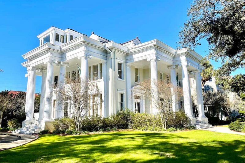 New Orleans: City & Cemetery Tour + Garden District Stroll - Tour Logistics, Accessibility, and Value