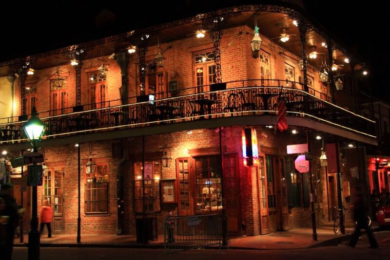 New Orleans Dark History Walking Tour - The Guide’s Approach and Tour Atmosphere