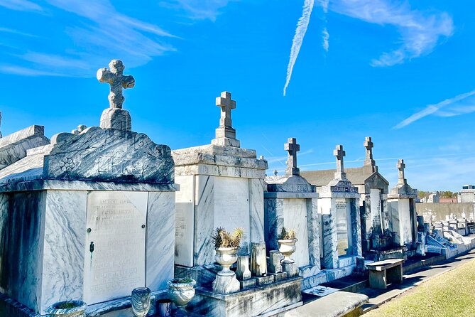 New Orleans Driving Tour of Bayou St. John, City Park, Treme etc - Explore Historic Neighborhoods and Landmarks in New Orleans