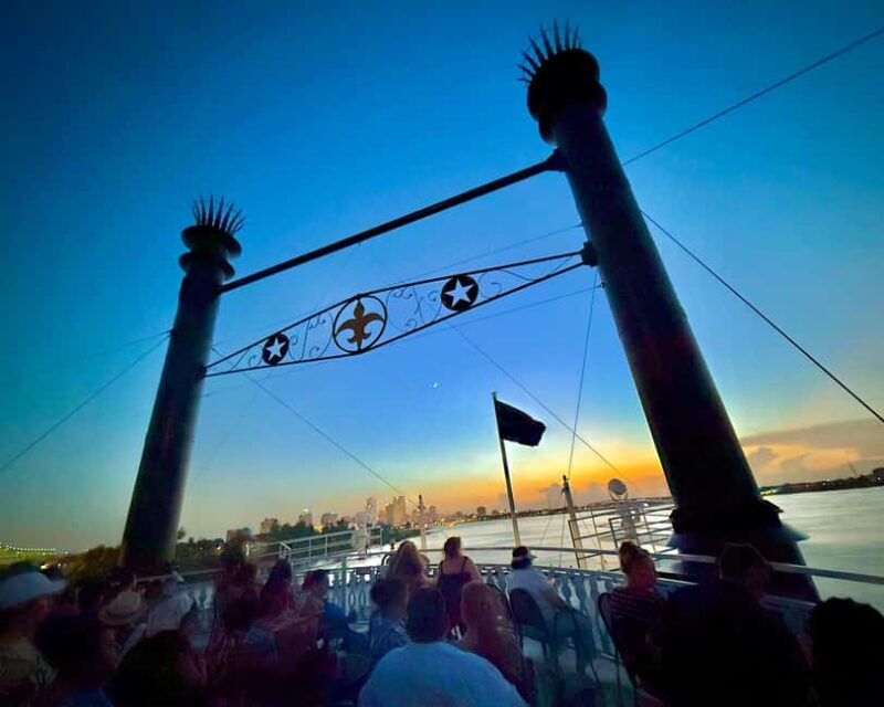 New Orleans: Evening Steamboat Jazz Cruise + Optional Dinner - Comfort and Accessibility on the Boat