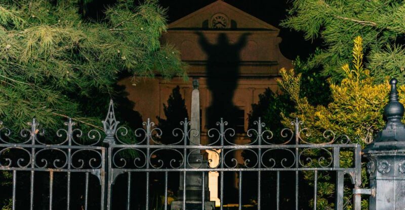 New Orleans: French Quarter Ghost Tour with Interior Visit - Key Points